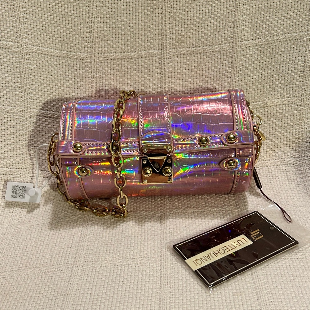 Pink Holographic Cylinder Crossbody Bag with Gold Chain